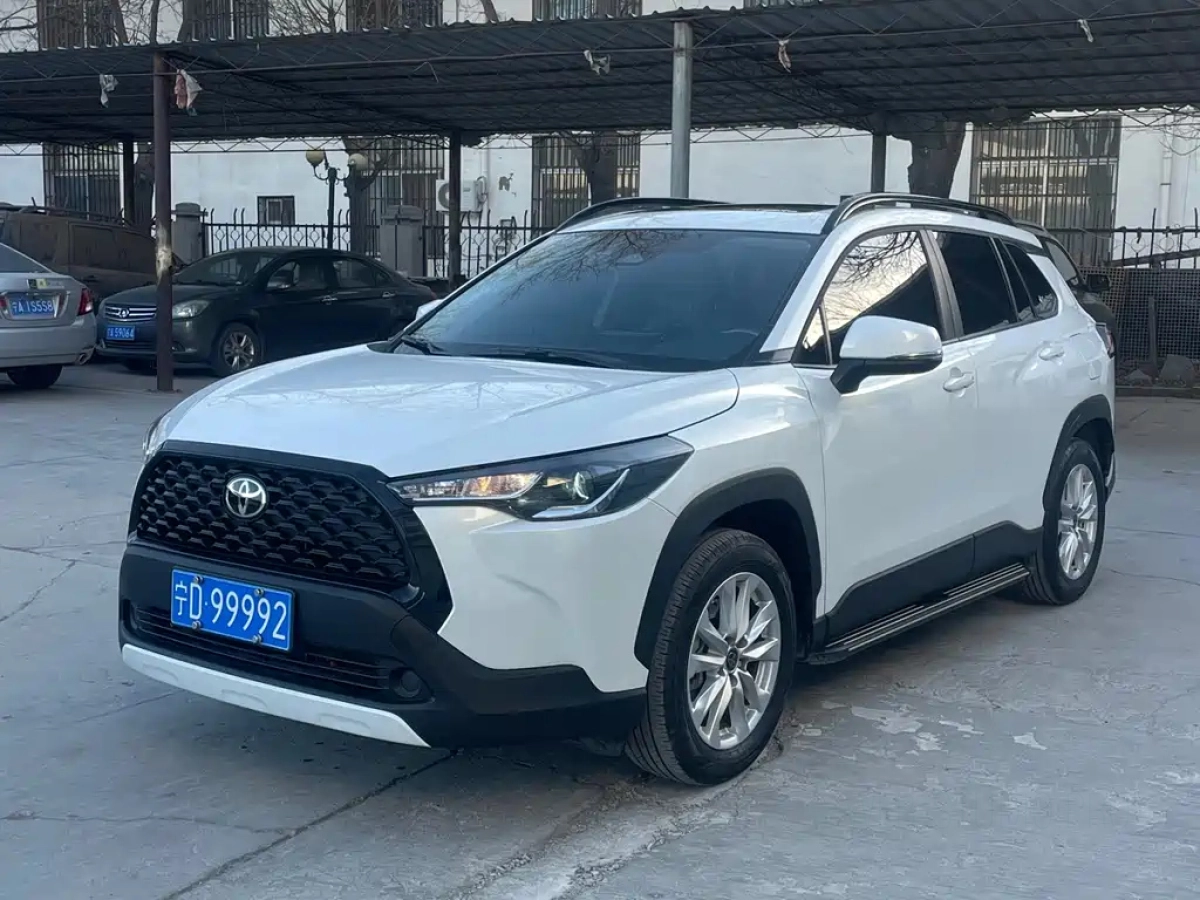 TOYOTA COROLLA CROSS  2024