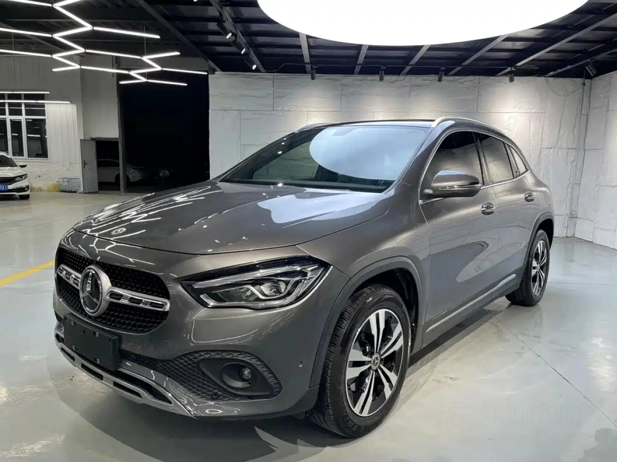 MERCEDES-BENZ GLA  2021