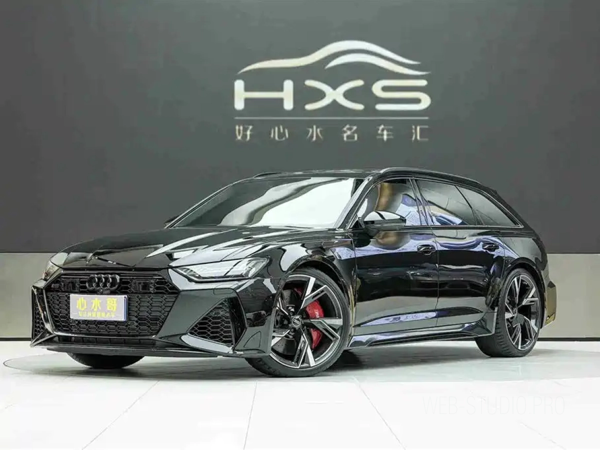 AUDI RS 6  2023