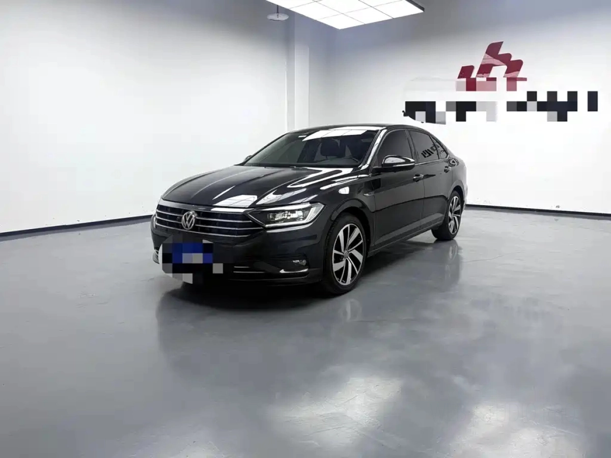 VOLKSWAGEN SAGITAR  2022