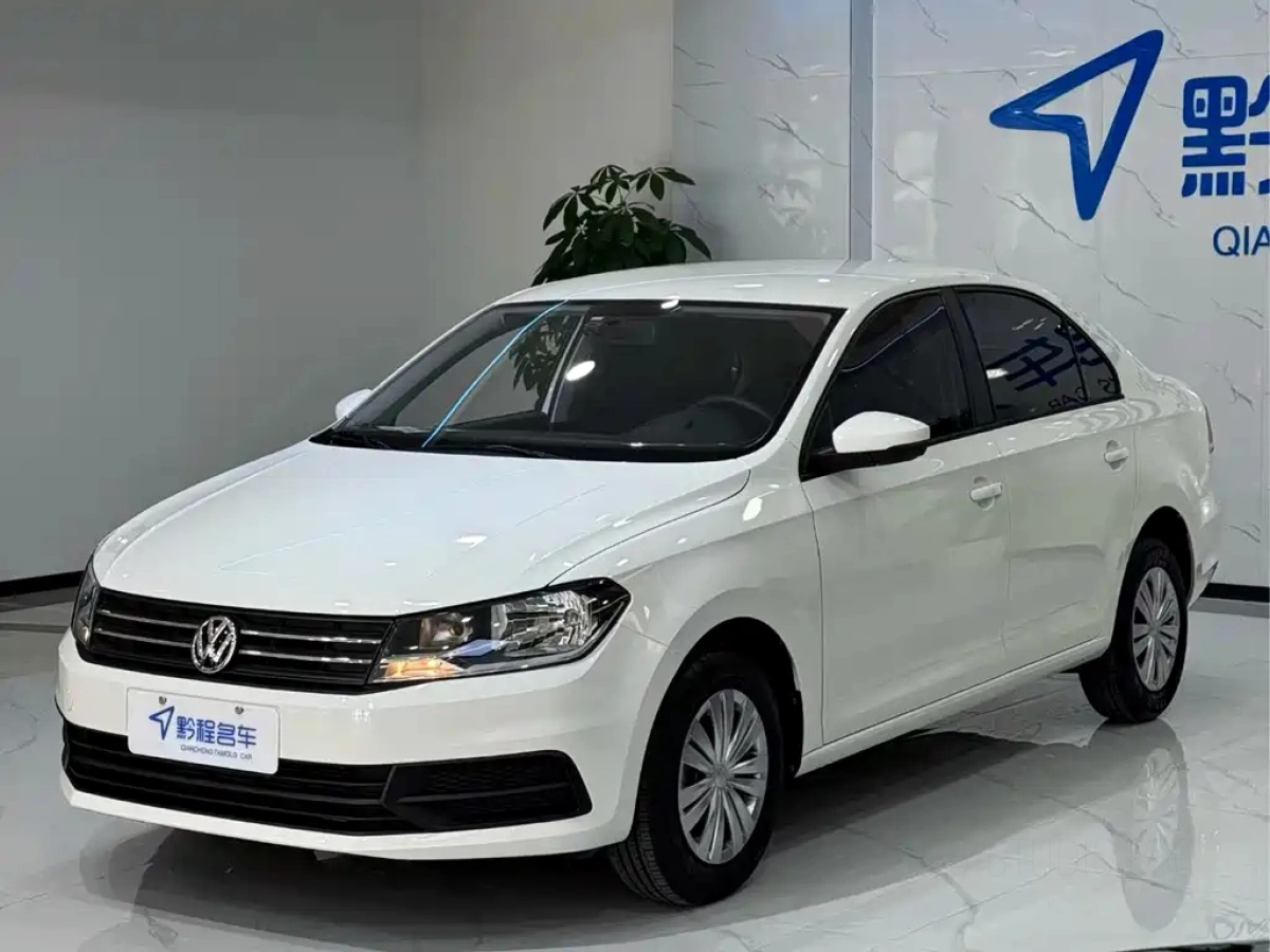 VOLKSWAGEN SANTANA  2022