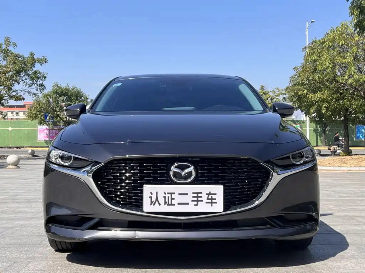 MAZDA 3 AXELA