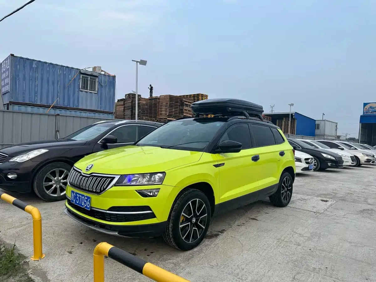 SKODA KAROQ  2020