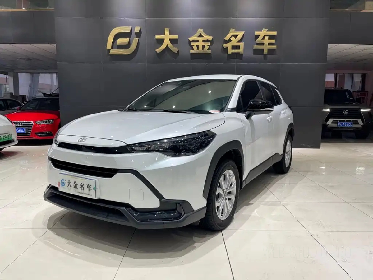TOYOTA COROLLA CROSS  2025