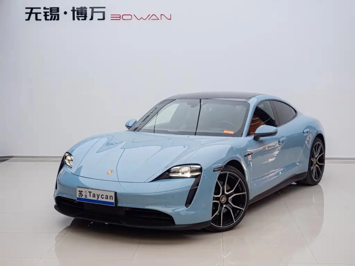 PORSCHE TAYCAN  2024