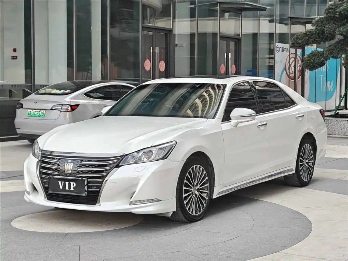 TOYOTA CROWN  2019