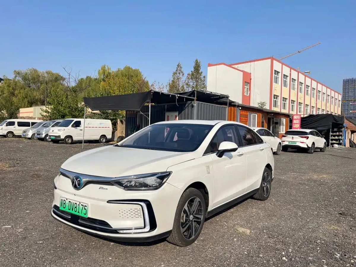 BAIC BEIJING EU5  2021
