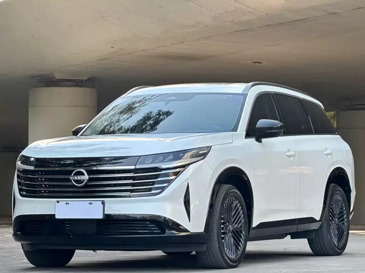 NISSAN PATHFINDER  2024