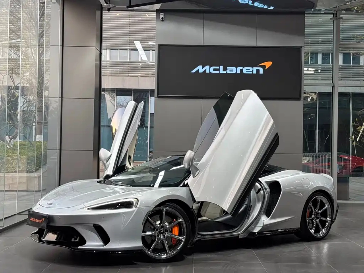 MCLAREN GT  2021