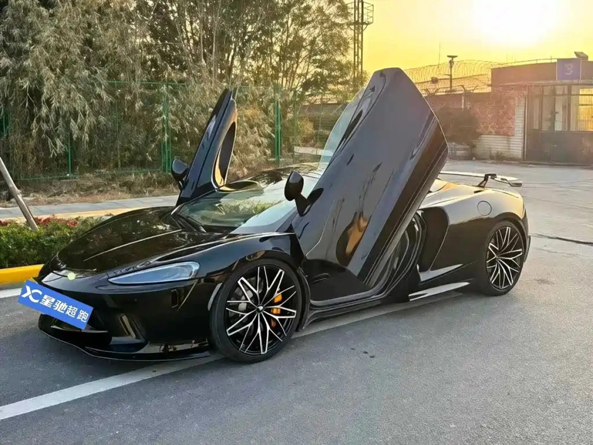 MCLAREN GT  2022