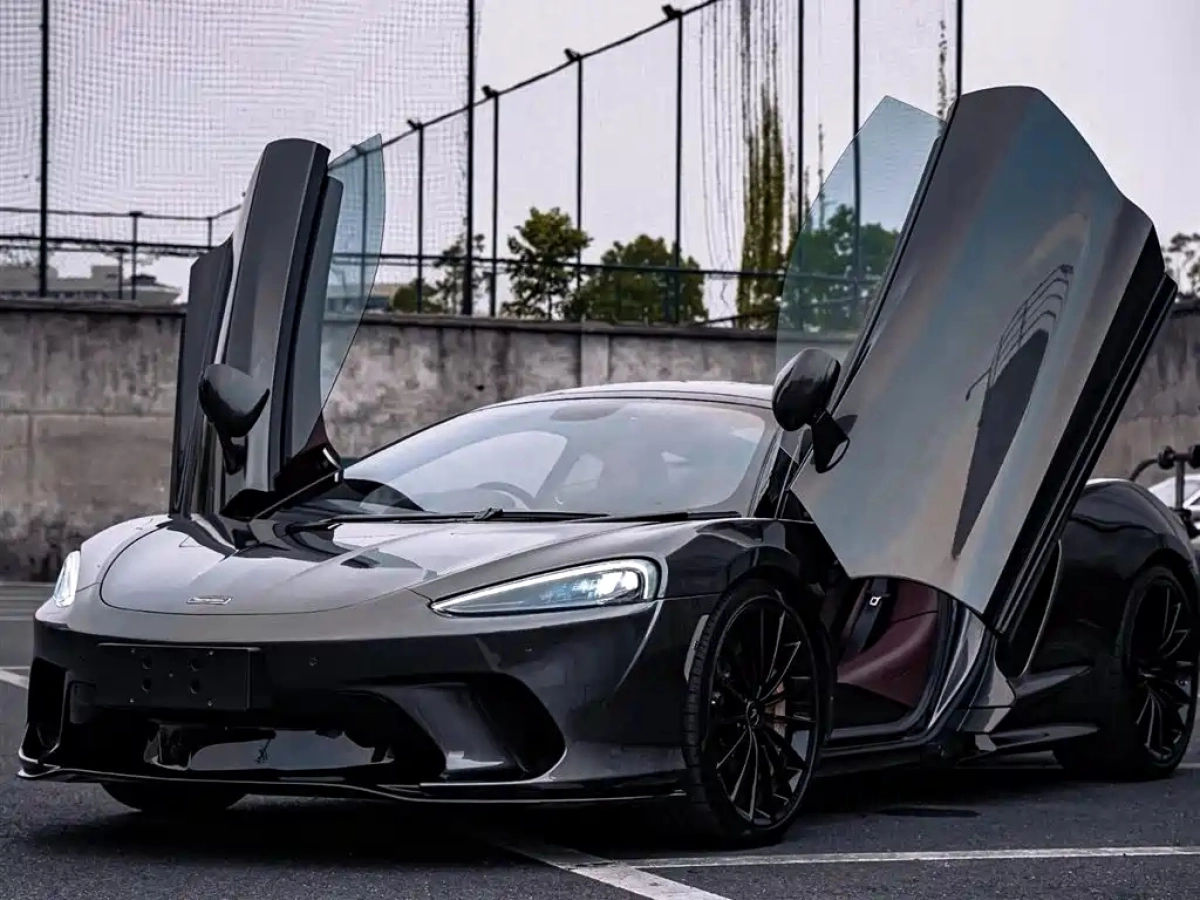 MCLAREN GT  2022