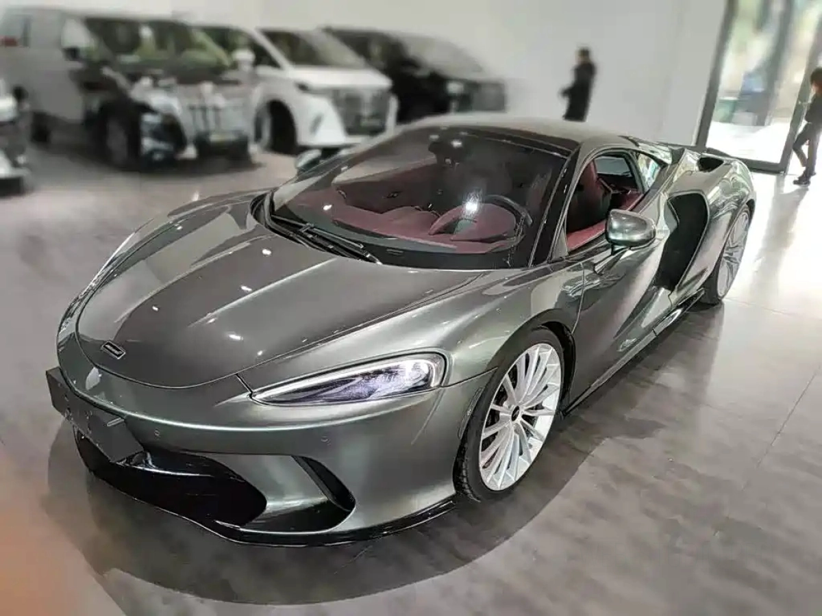 MCLAREN GT  2023