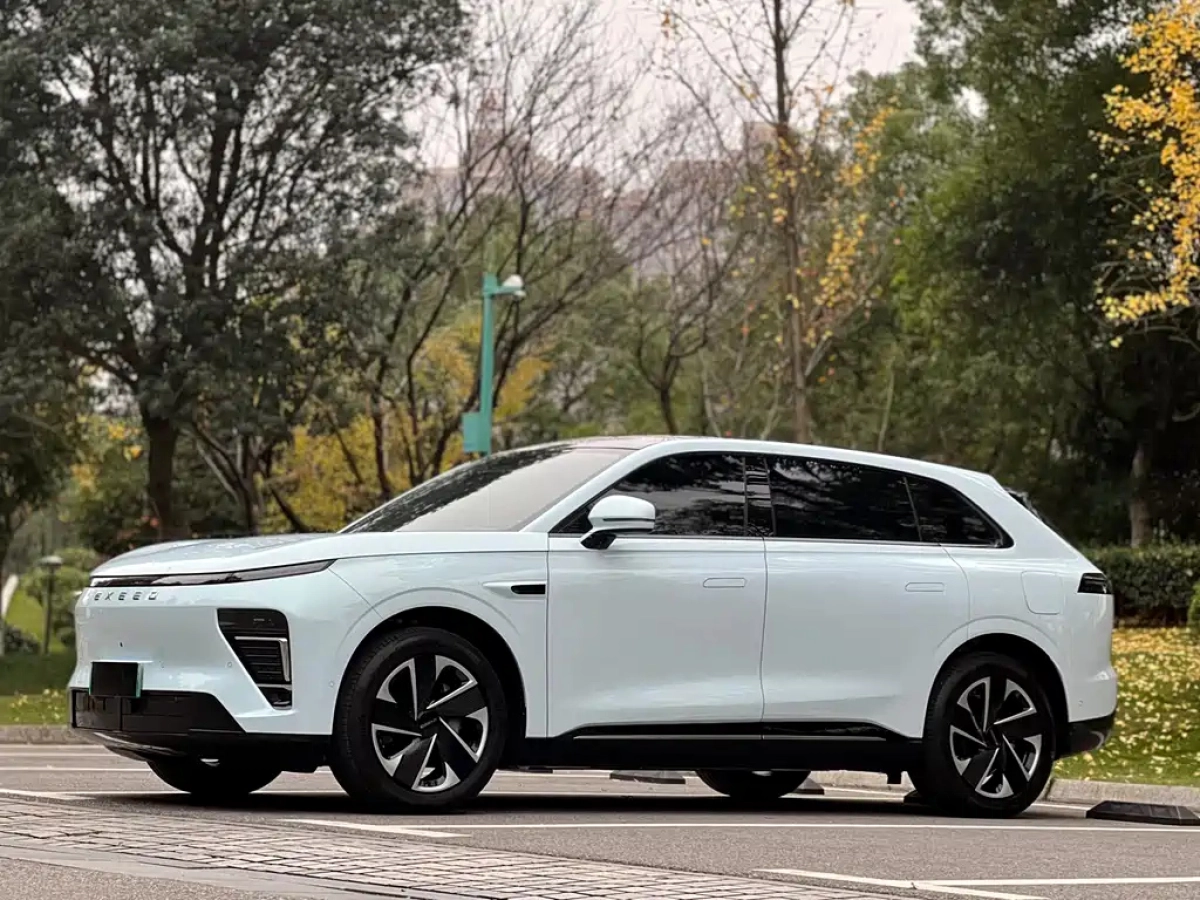 EXEED EXLANTIX ET  2025