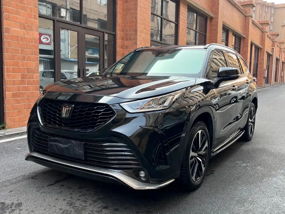 TOYOTA CROWN KLUGER  2022