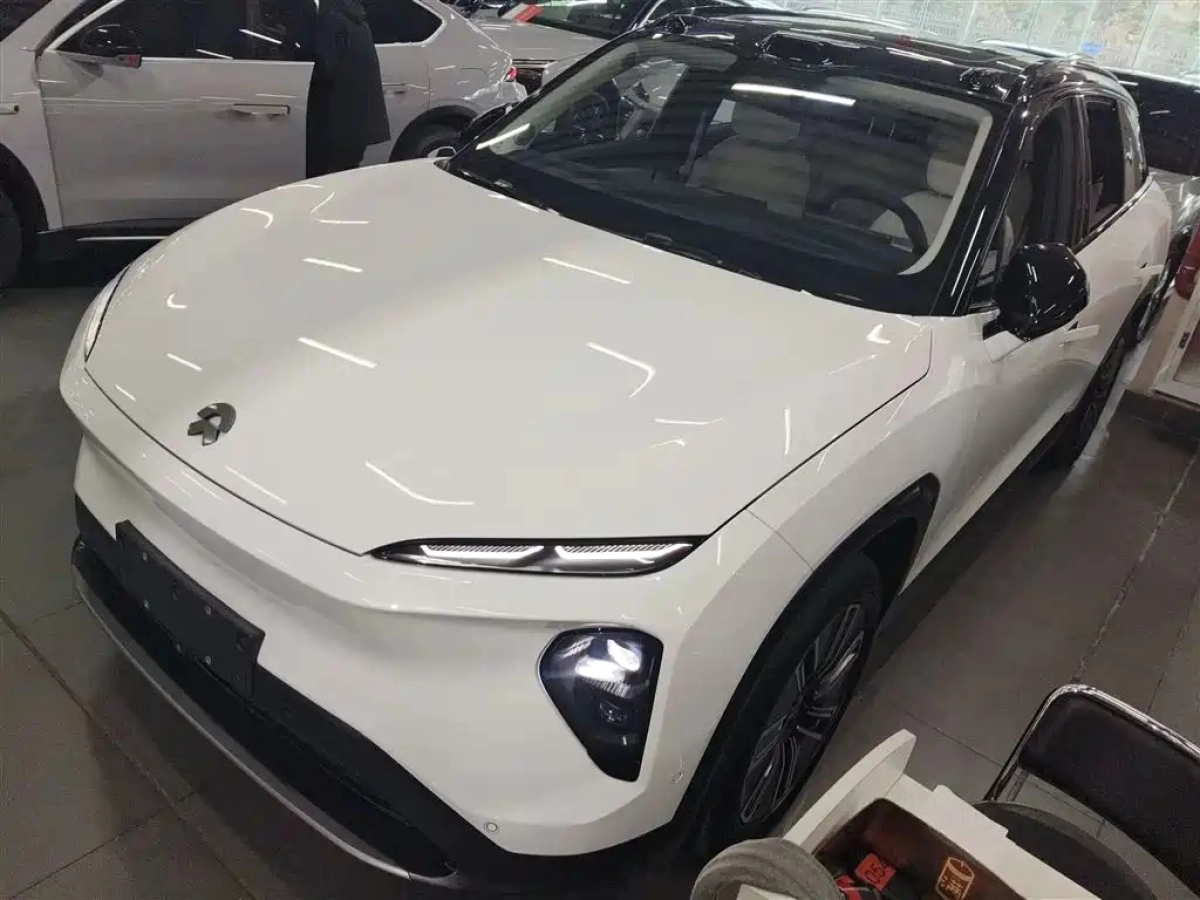 NIO ES7