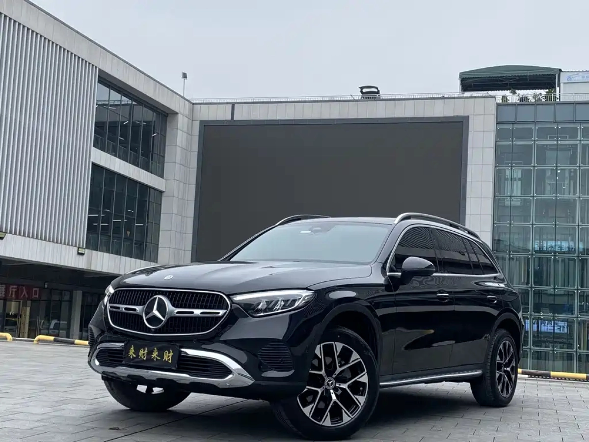 MERCEDES-BENZ GLC
