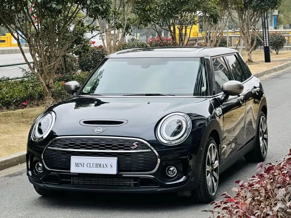 MINI CLUBMAN  2022