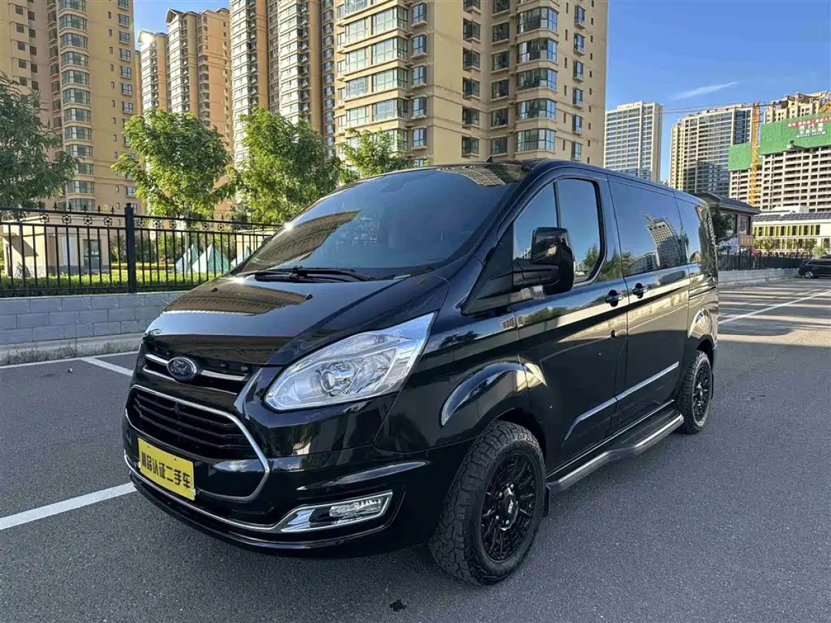 FORD TOURNEO  2023