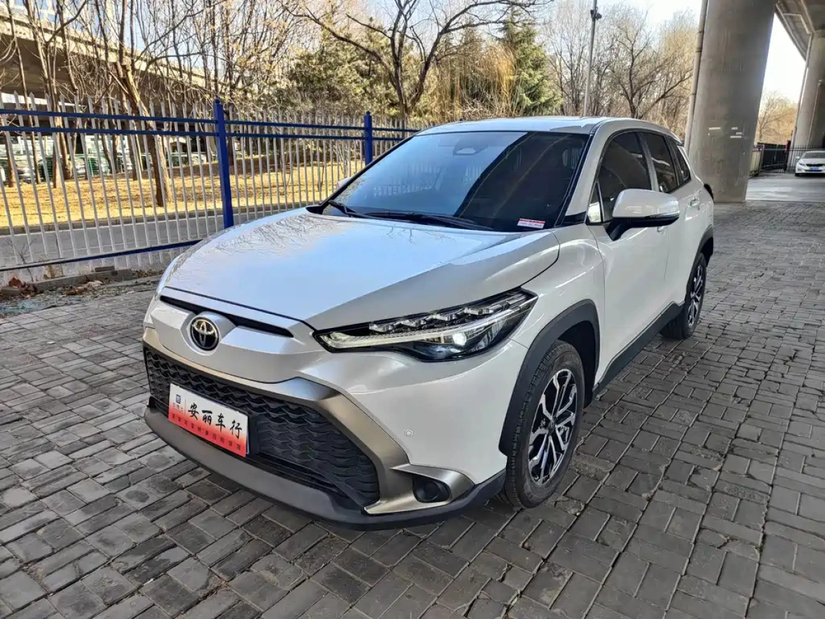 TOYOTA COROLLA CROSS  2024