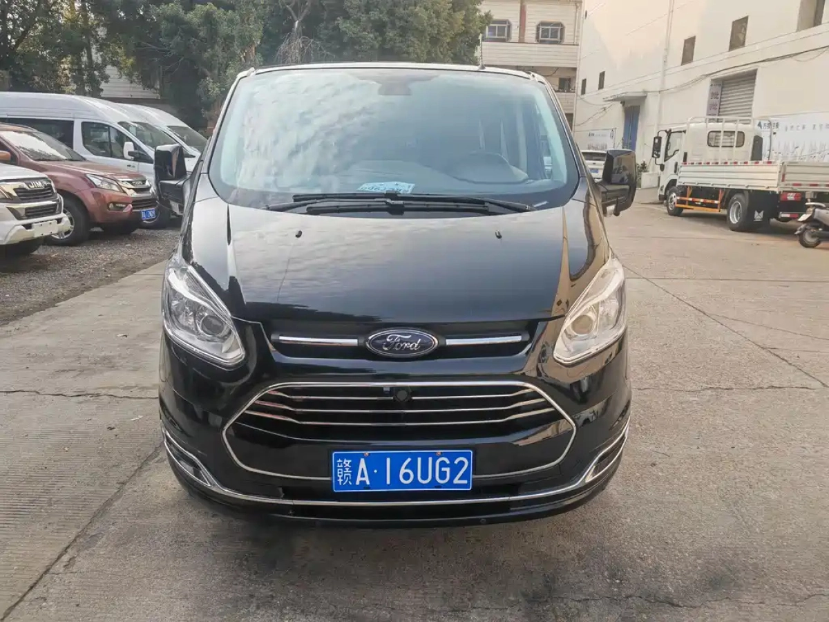 FORD TOURNEO