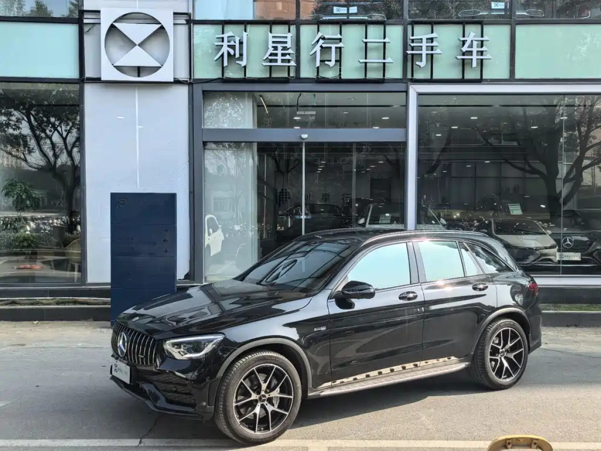 MERCEDES-BENZ GLC AMG  2023