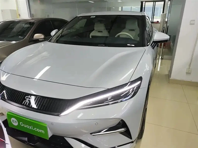 BYD SONG L EV