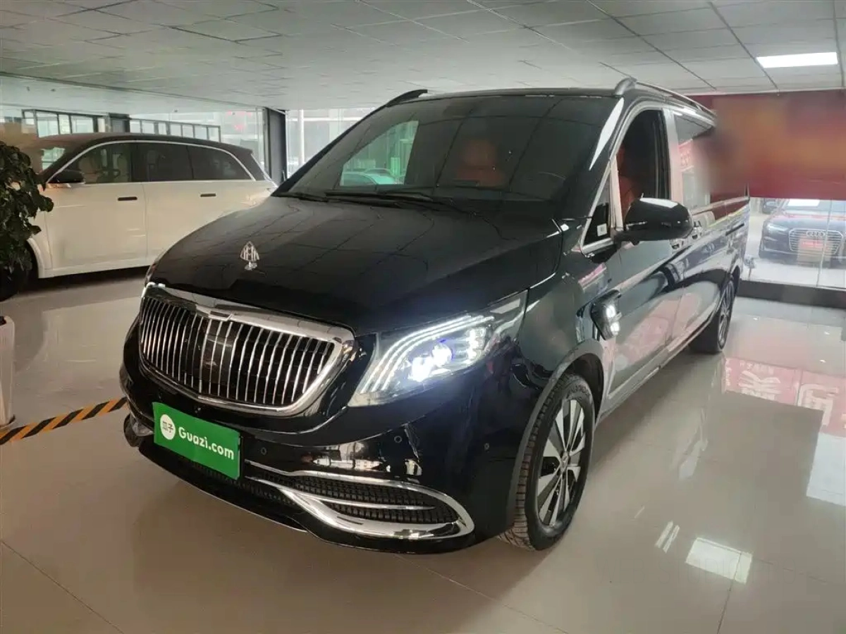 MERCEDES-BENZ VITO  2023