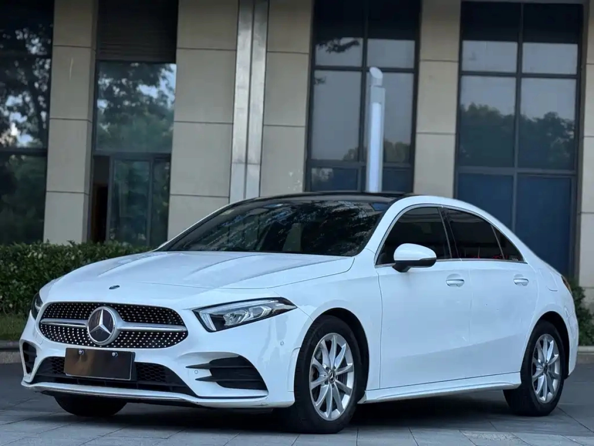 MERCEDES-BENZ A-CLASS  2019