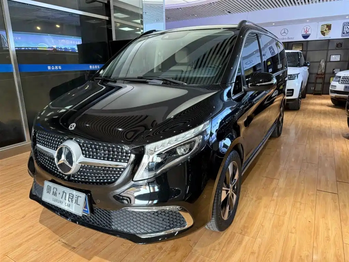 MERCEDES-BENZ V-CLASS  2023