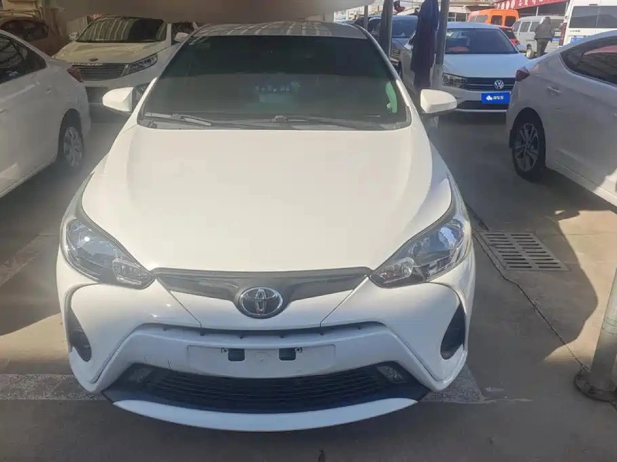 TOYOTA YARIS L ZHIXIANG
