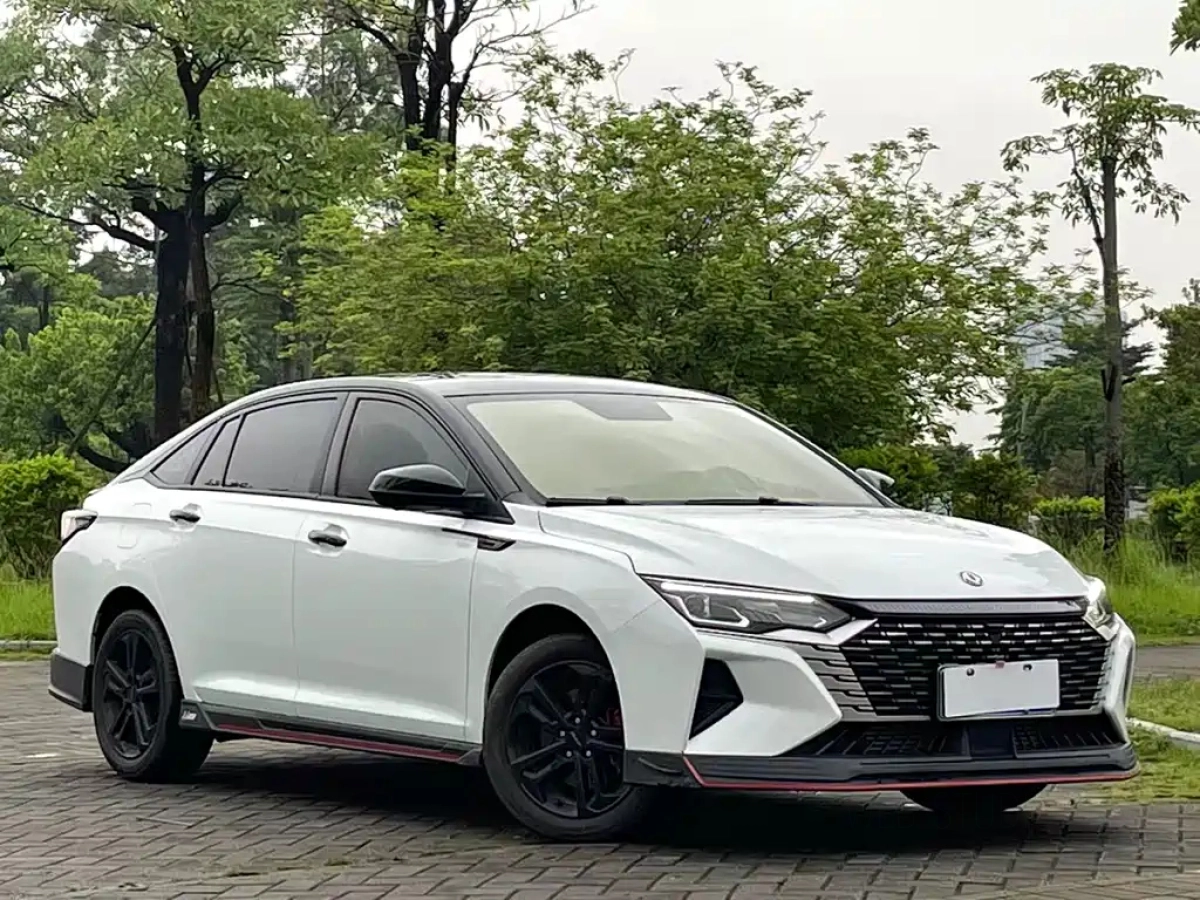 DONGFENG AEOLUS YIXUAN MAX