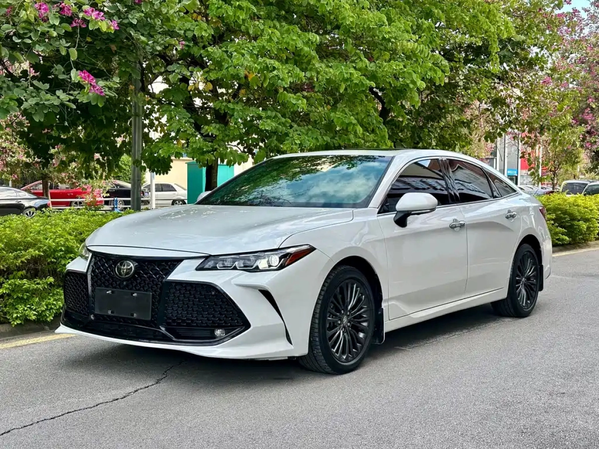 TOYOTA AVALON  2021
