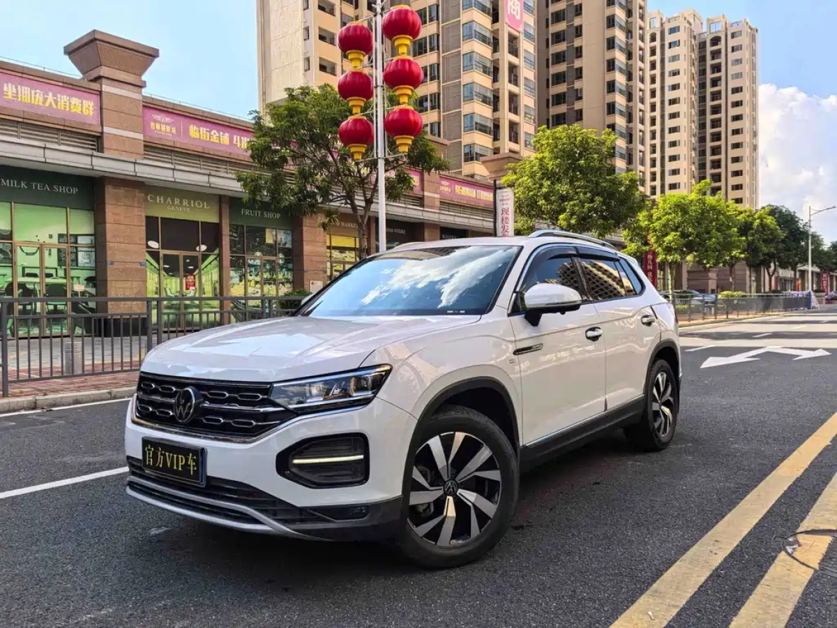 VOLKSWAGEN TAYRON  2022