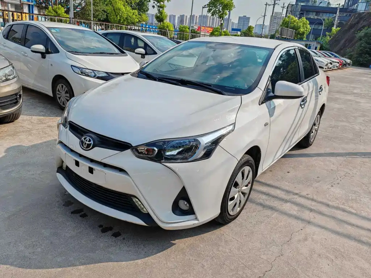 TOYOTA YARIS L ZHIXIANG
