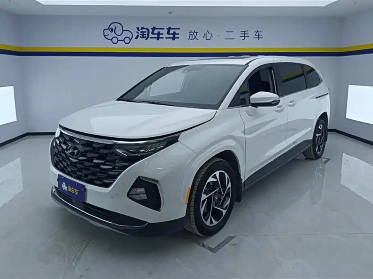 HYUNDAI CUSTO  2024