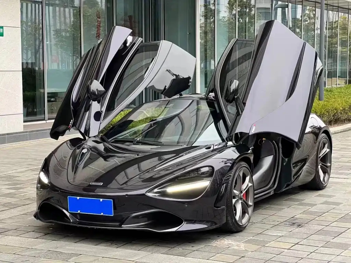 MCLAREN 720S