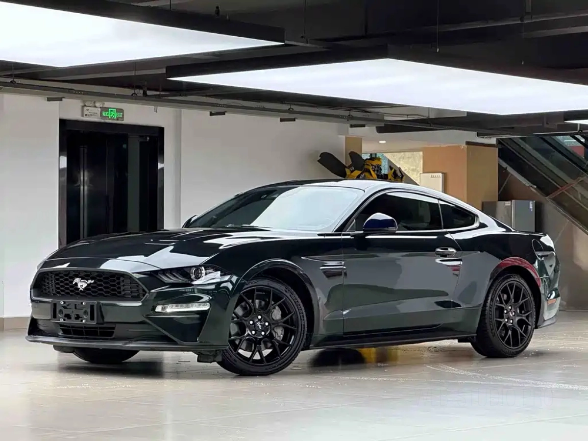 FORD MUSTANG  2020