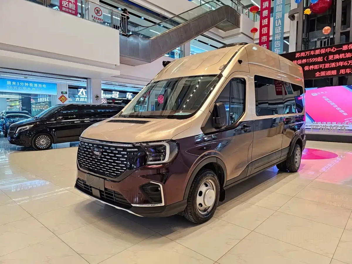 FORD TRANSIT T8  2024