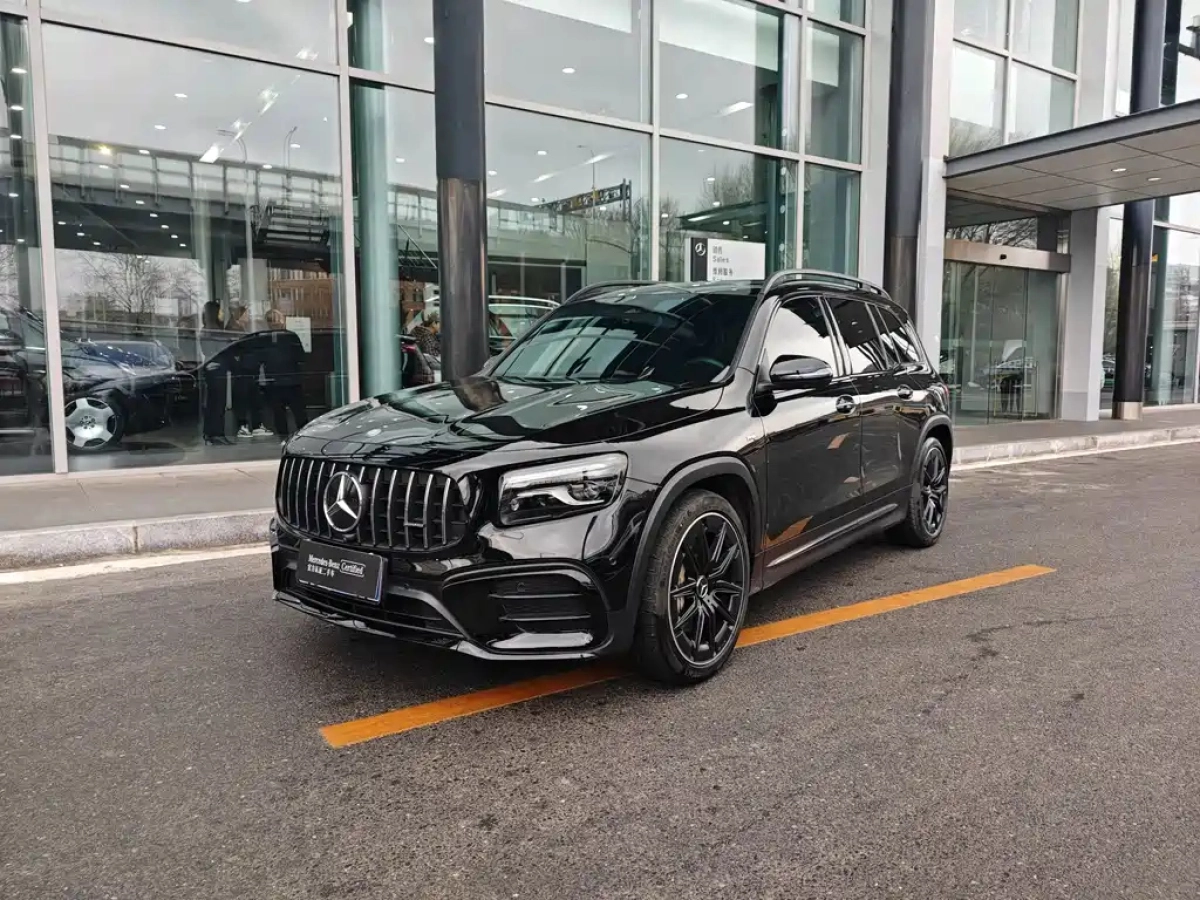 MERCEDES-BENZ GLB AMG  2024