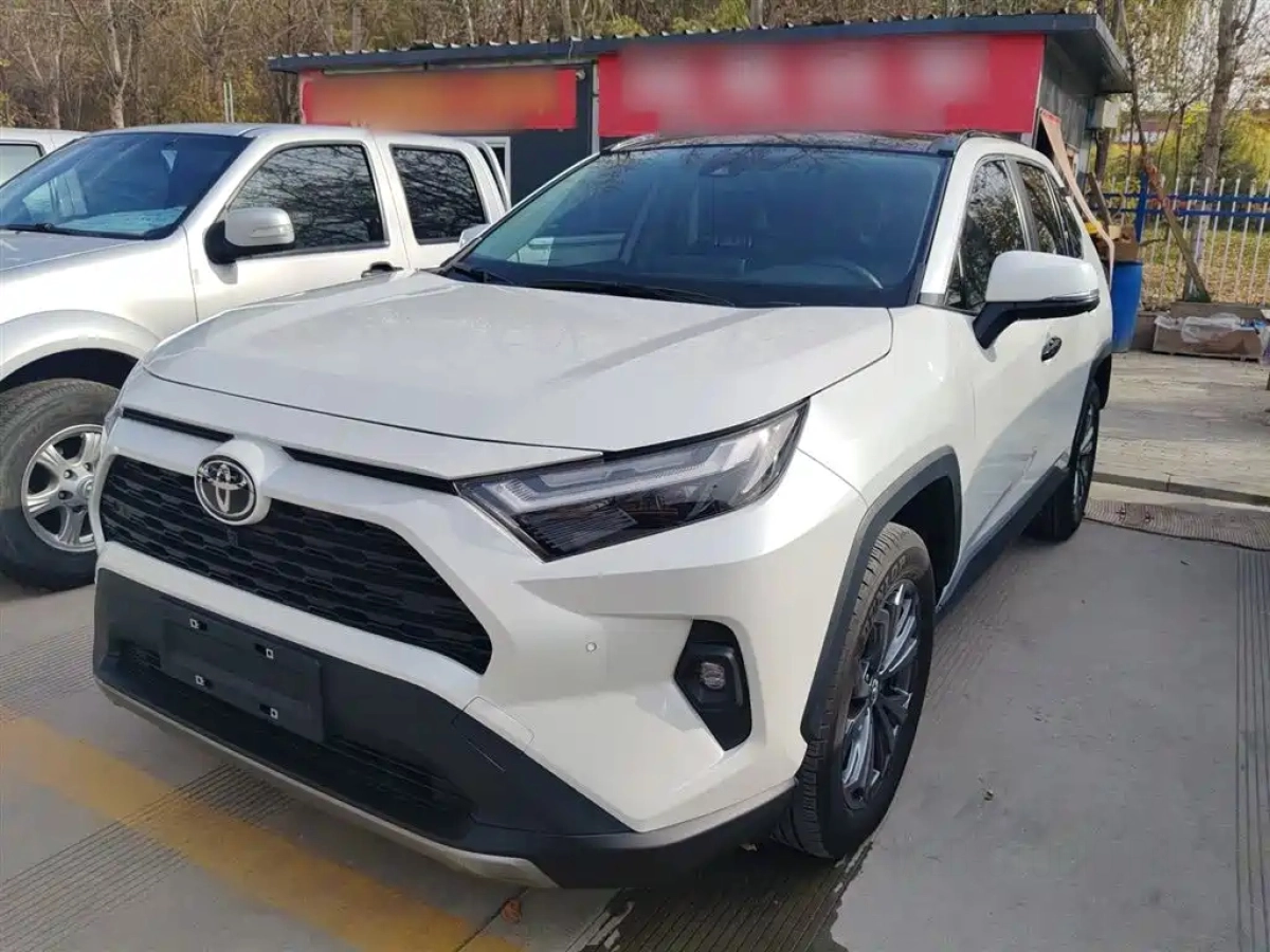 TOYOTA RAV4