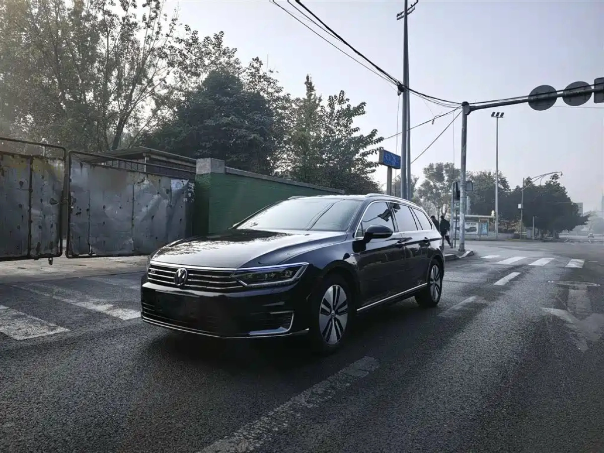 VOLKSWAGEN PASSAT VARIANT GTE
