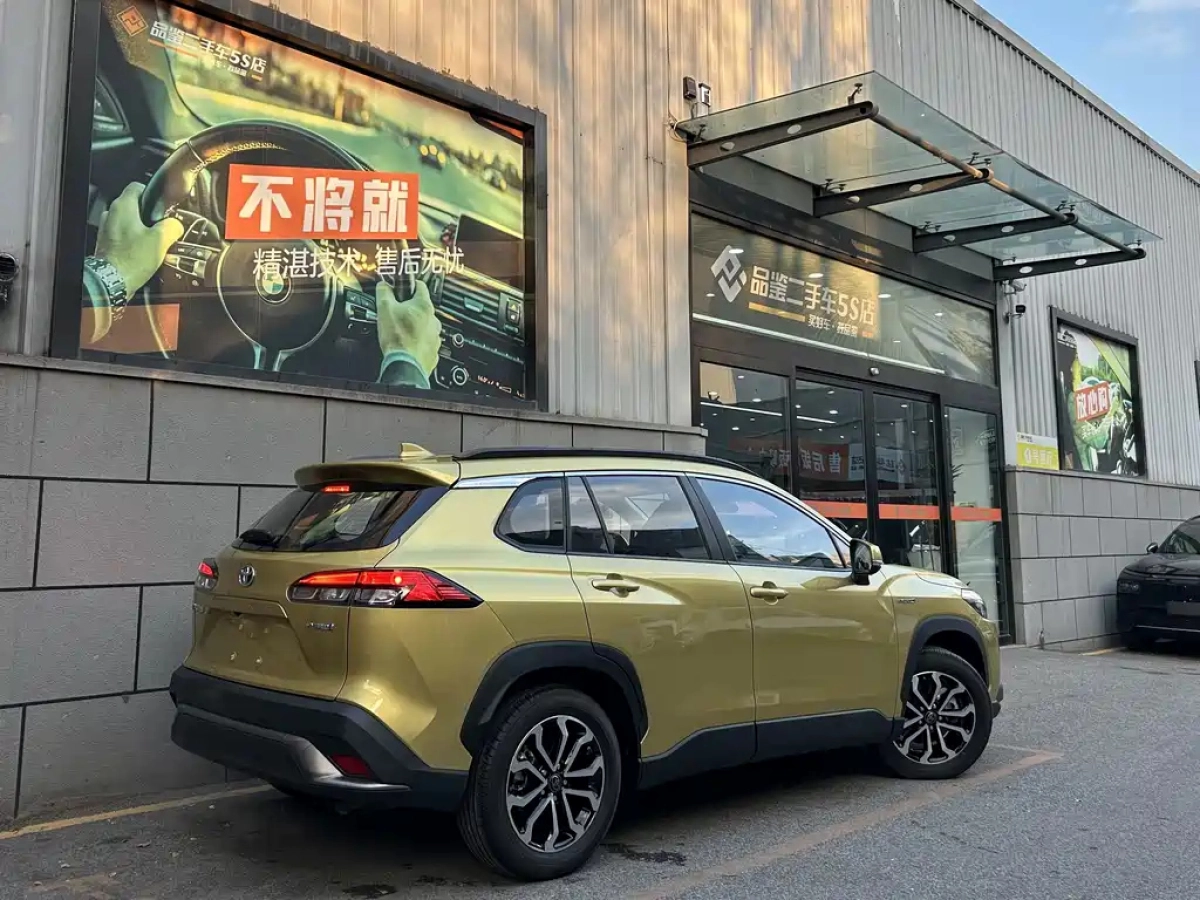 TOYOTA COROLLA CROSS