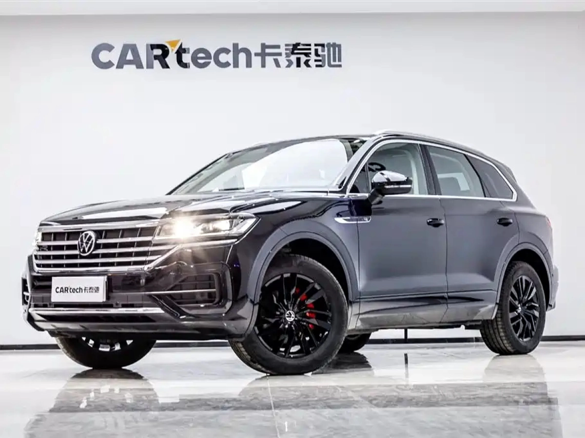 VOLKSWAGEN TOUAREG