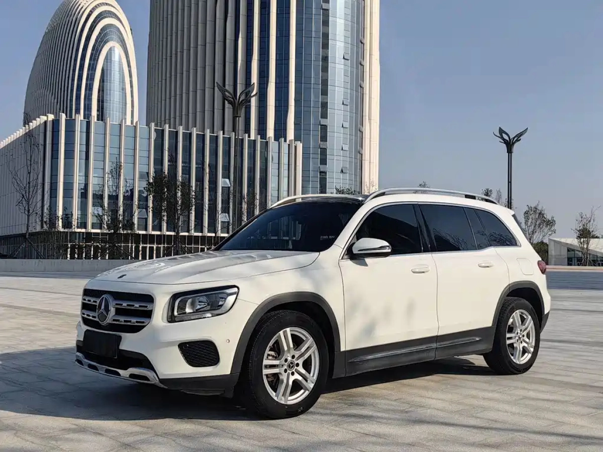 MERCEDES-BENZ GLB