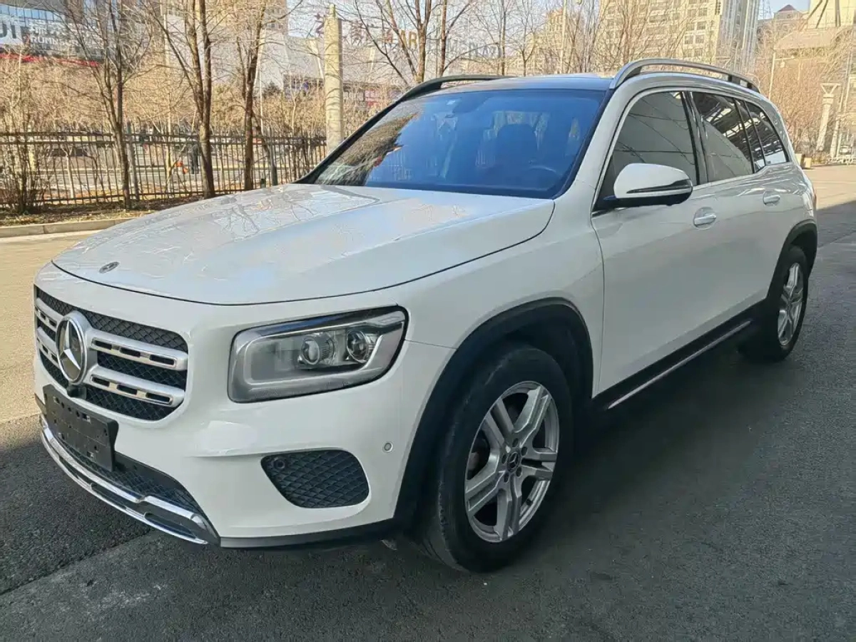 MERCEDES-BENZ GLB