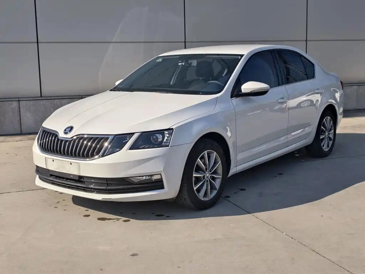 SKODA OCTAVIA  2022