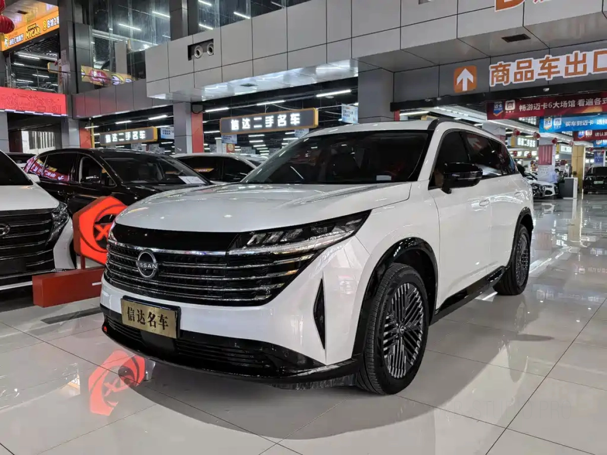 NISSAN PATHFINDER  2024