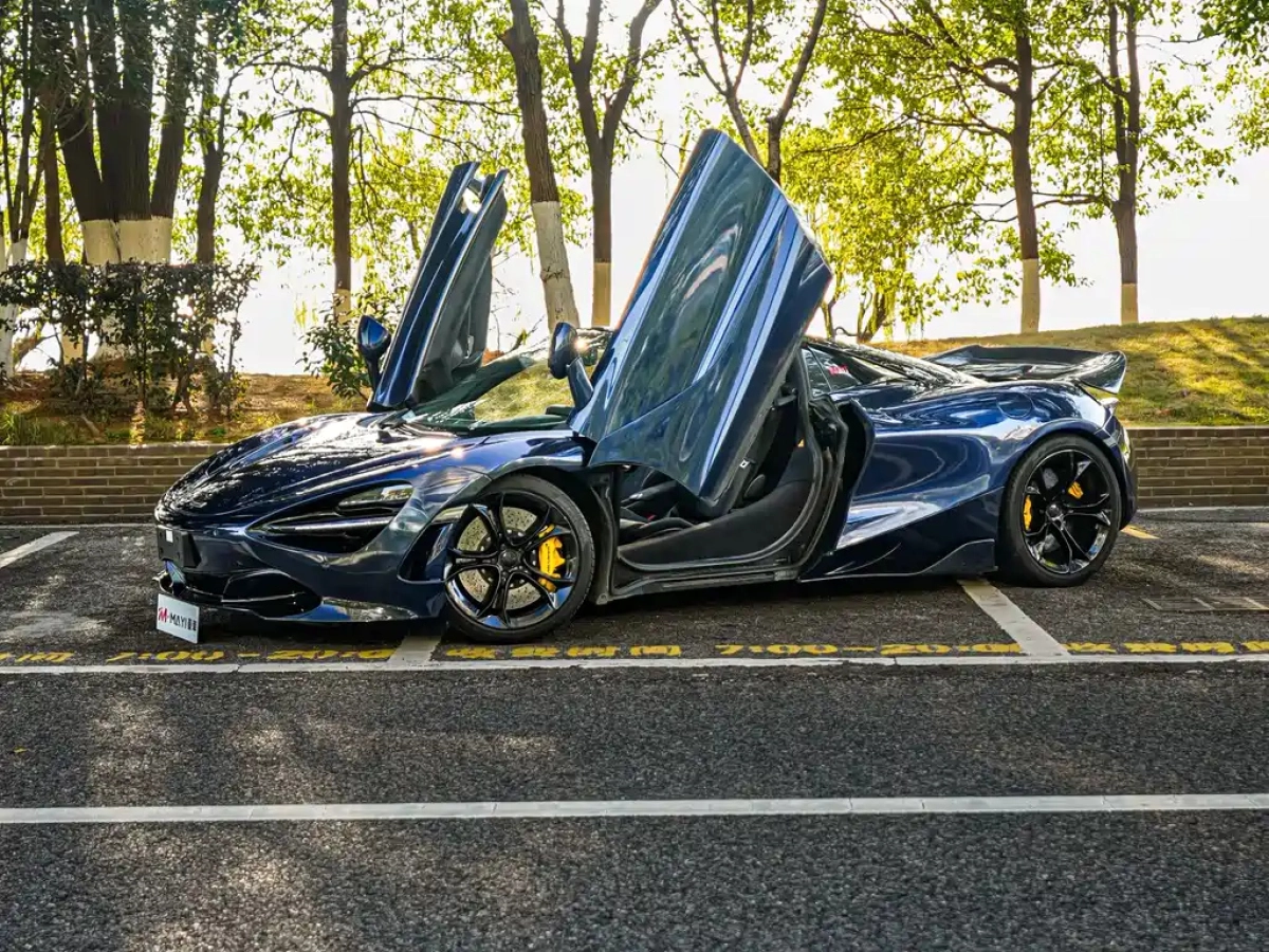 MCLAREN 720S
