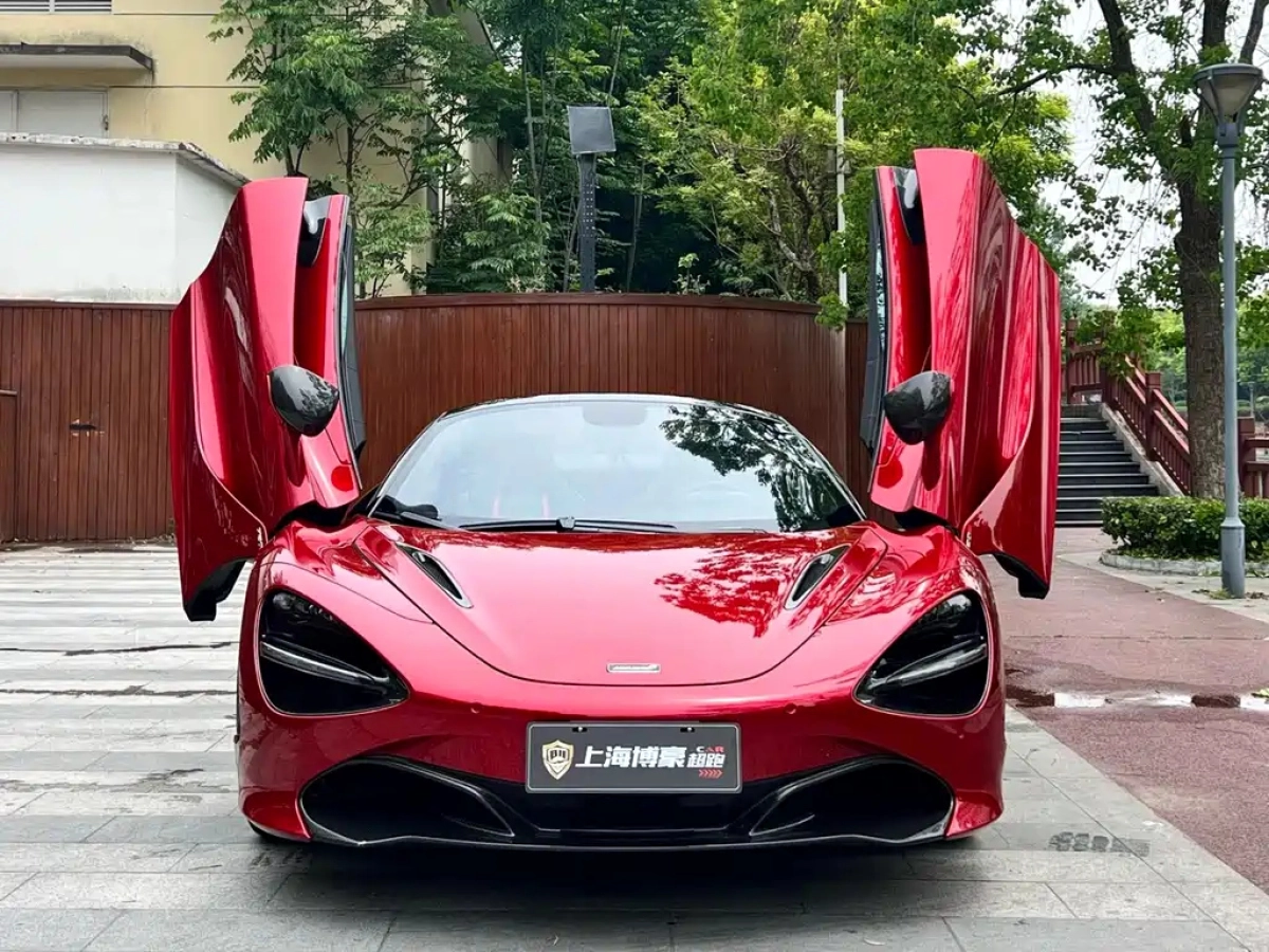 MCLAREN 720S
