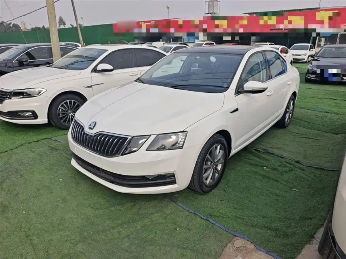 SKODA OCTAVIA